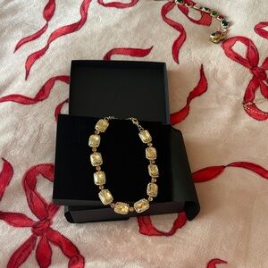 Elegant Gold Necklace